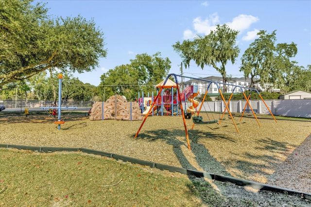 1099 LEEWAY COURT, Orlando, FL 32810