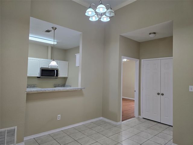 911 Lake Drive, Grand Prairie, TX 75051