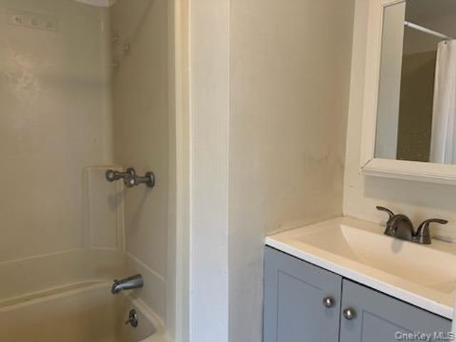 17 West 2, Warwick, NY 10990