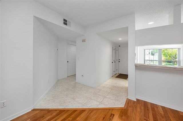 14880 SHIPWATCH TRACE 1914, Largo, FL 33774