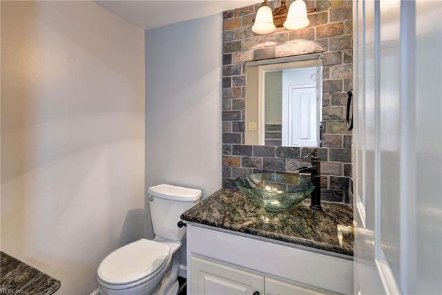 17 Autumn E, Williamsburg, VA 23188