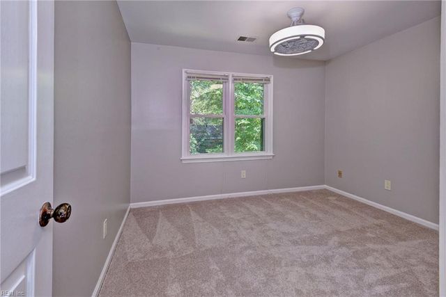 17 Autumn E, Williamsburg, VA 23188
