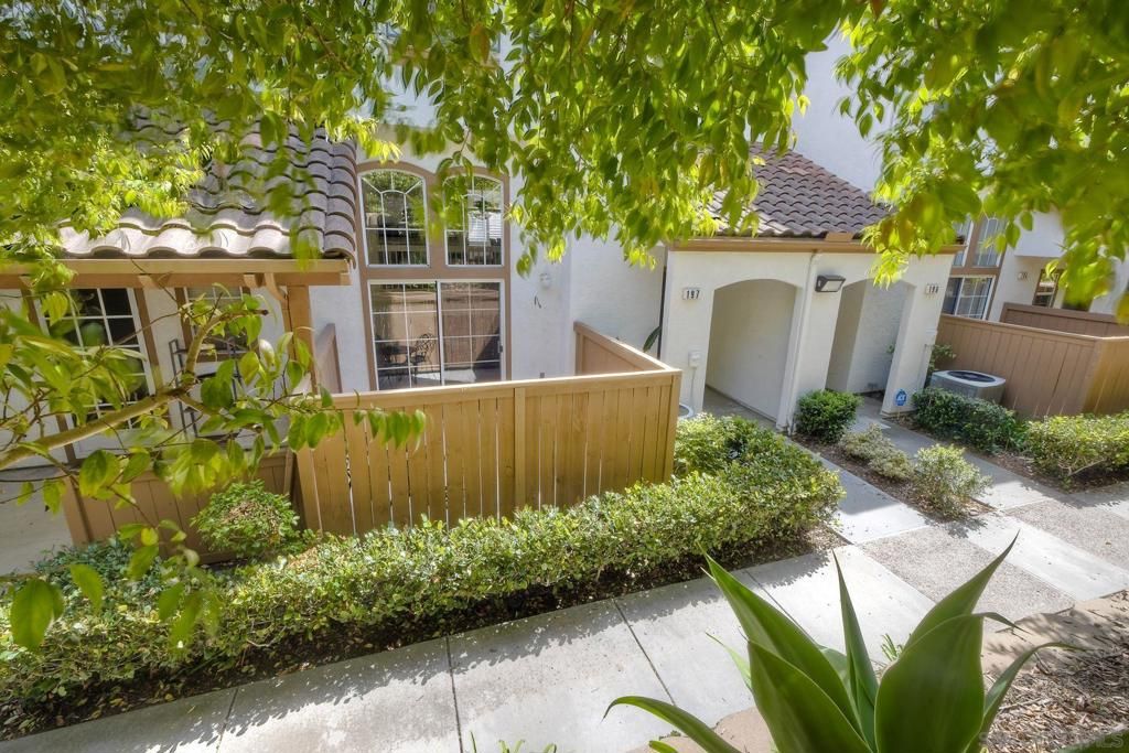 Image 2 of property listing at 10242 Wateridge Cir 197, San Diego, CA 92121