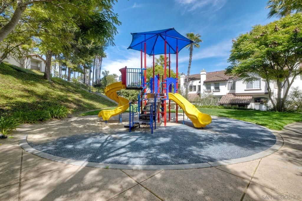 Image 25 of property listing at 10242 Wateridge Cir 197, San Diego, CA 92121