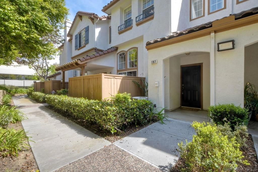 Image 3 of property listing at 10242 Wateridge Cir 197, San Diego, CA 92121