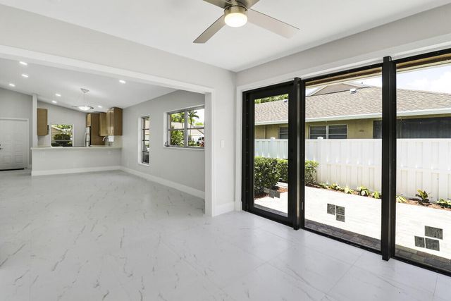 8157 Springtree Road, Boca Raton, FL 33496