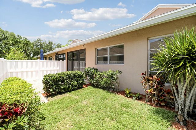 8157 Springtree Road, Boca Raton, FL 33496
