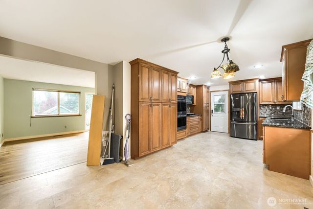 10612 Marietta Street SW, Tacoma, WA 98498