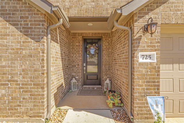 725 Ivory Creek Court, Willis, TX 77378