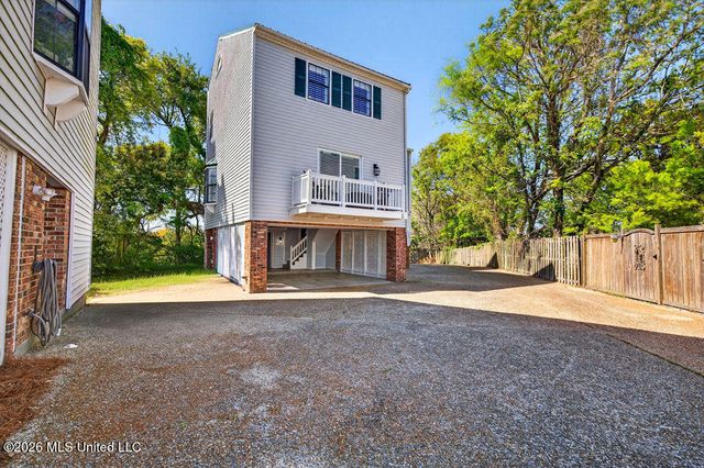 255 E Scenic Drive, G, Pass Christian, MS 39571