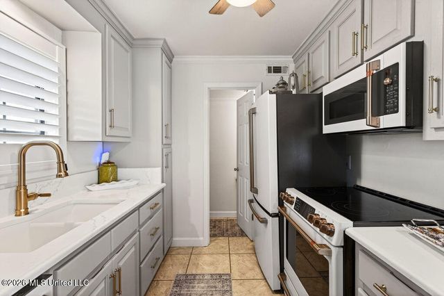 255 E Scenic Drive, G, Pass Christian, MS 39571