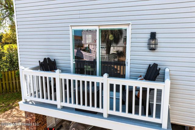 255 E Scenic Drive, G, Pass Christian, MS 39571