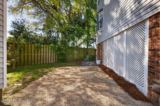 255 E Scenic Drive, G, Pass Christian, MS 39571