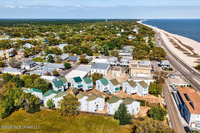 255 E Scenic Drive, G, Pass Christian, MS 39571