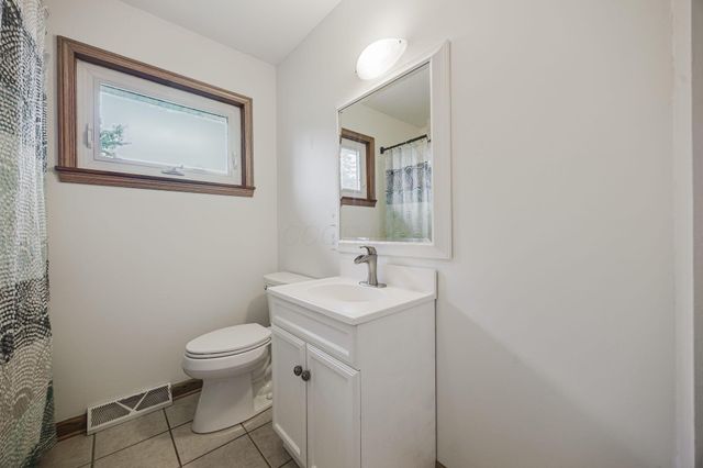 360 W Columbus Street, Lithopolis, OH 43136