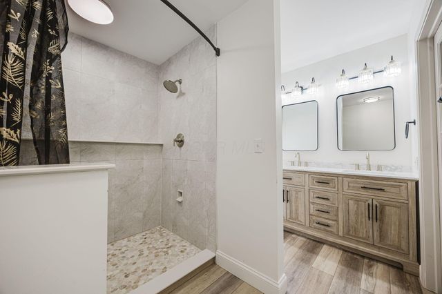 360 W Columbus Street, Lithopolis, OH 43136