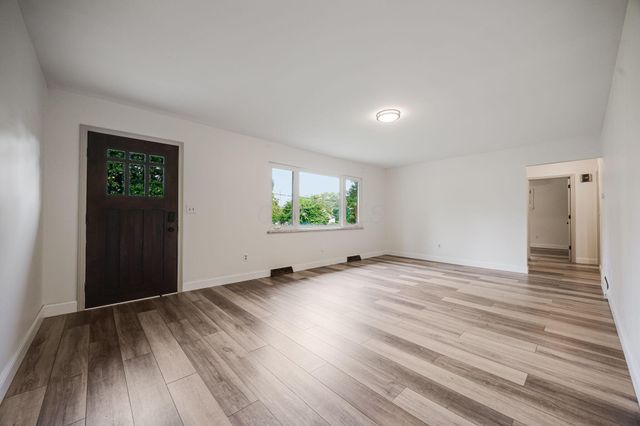 360 W Columbus Street, Lithopolis, OH 43136