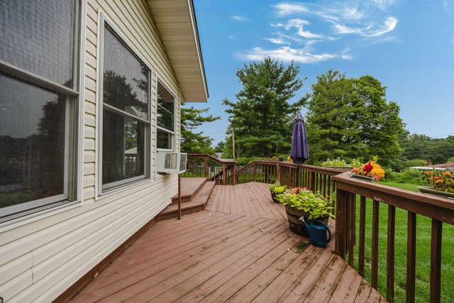 360 W Columbus Street, Lithopolis, OH 43136