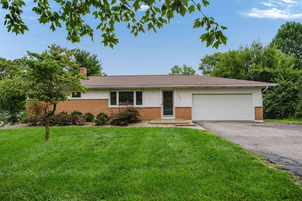 360 W Columbus Street, Lithopolis, OH 43136