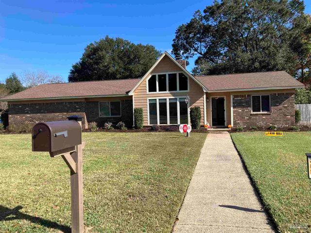 6068 S Gulf Manor Dr, Pensacola, FL 32526