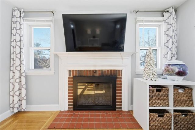 11 Midway Drive, Warwick, RI 02886