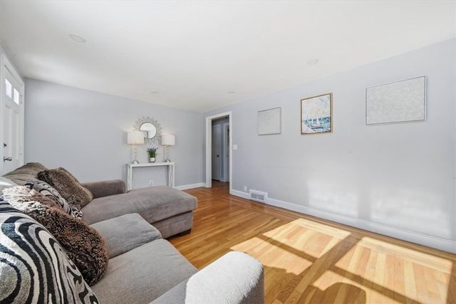 11 Midway Drive, Warwick, RI 02886