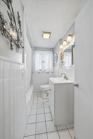 11 Midway Drive, Warwick, RI 02886