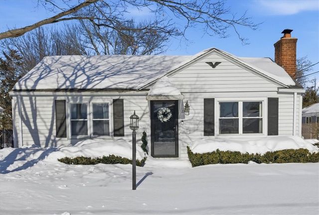 11 Midway Drive, Warwick, RI 02886