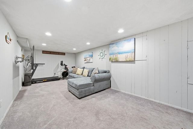 11 Midway Drive, Warwick, RI 02886