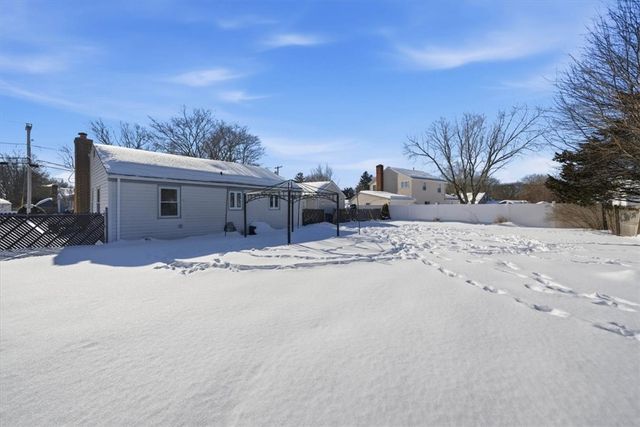 11 Midway Drive, Warwick, RI 02886