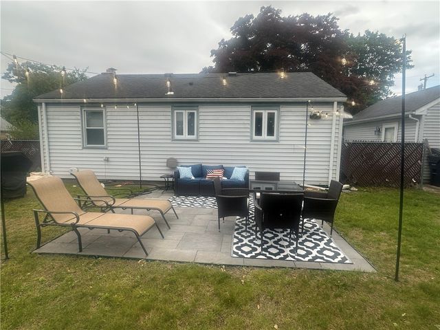 11 Midway Drive, Warwick, RI 02886