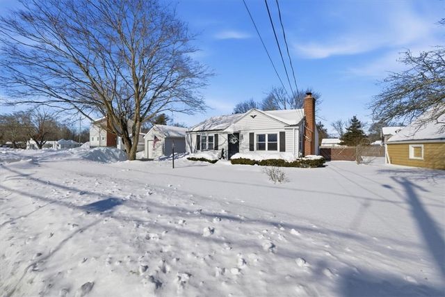 11 Midway Drive, Warwick, RI 02886
