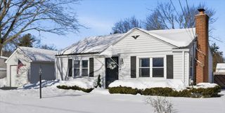 11 Midway Drive, Warwick, RI 02886