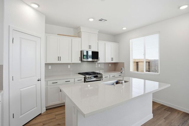 2150 Muller St, Lincoln, CA 95648