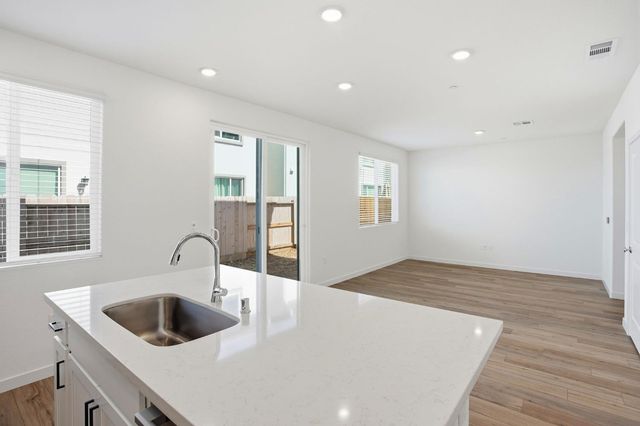 2150 Muller St, Lincoln, CA 95648