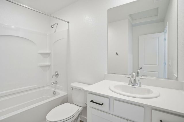 2150 Muller St, Lincoln, CA 95648