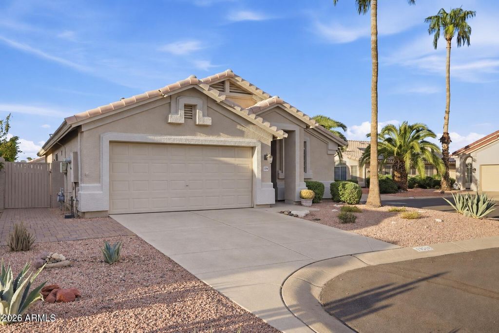 11666 W YUCCA Court, Surprise, AZ 85378 — photo 5