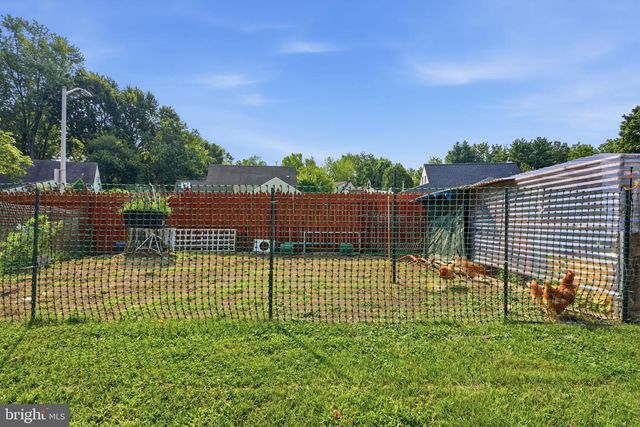 116 HIGHLAND PARK DR, Levittown, PA 19056