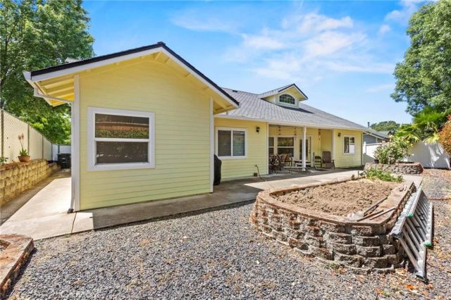 17 Pleasant Oak Lane, Oroville, CA 95966