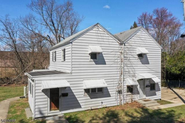 13 Millers Ln, Milltown Boro, NJ 08850