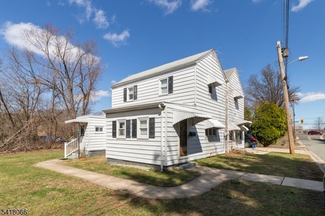 13 Millers Ln, Milltown Boro, NJ 08850