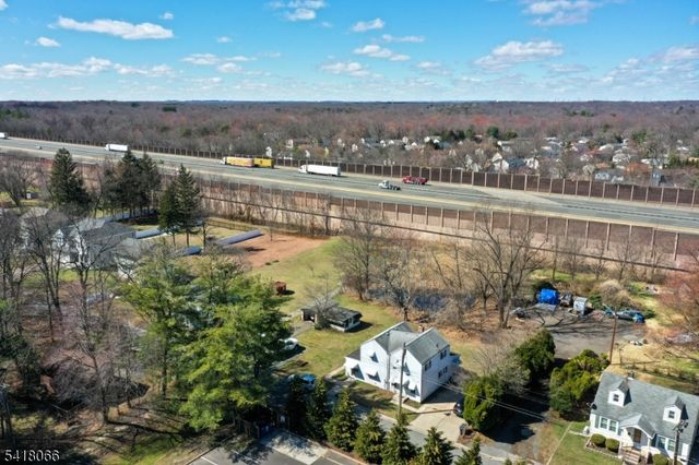 13 Millers Ln, Milltown Boro, NJ 08850