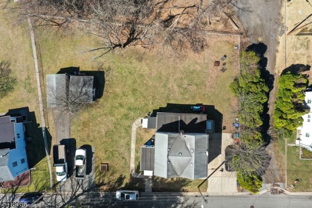 13 Millers Ln, Milltown Boro, NJ 08850