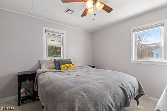 13 Millers Ln, Milltown Boro, NJ 08850