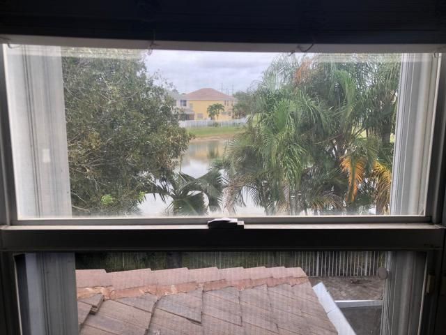 147 KENSINGTON Way, Royal Palm Beach, FL 33414