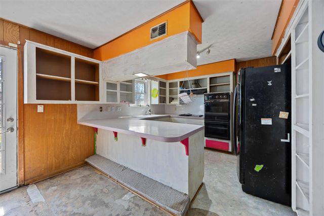 7634 Wynlea Street, Houston, TX 77061