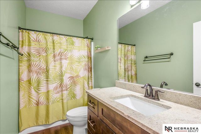 2304 S 19th Street, Council Bluffs, IA 51501