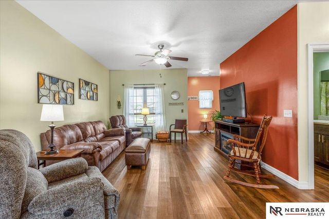 2304 S 19th Street, Council Bluffs, IA 51501