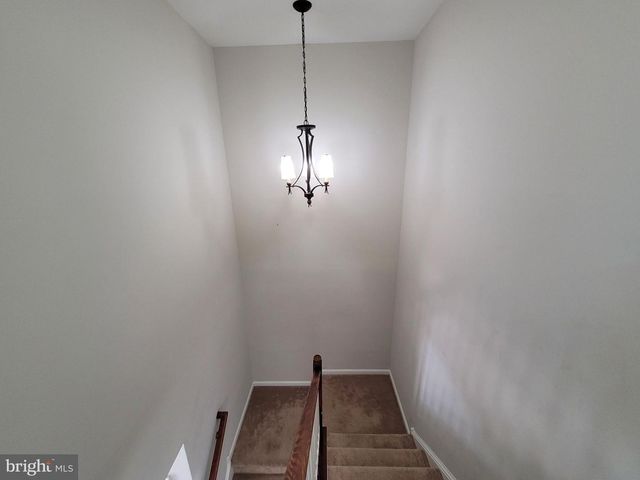 10 BRIDLE CT, Cherry Hill, NJ 08003