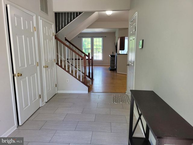 10 BRIDLE CT, Cherry Hill, NJ 08003